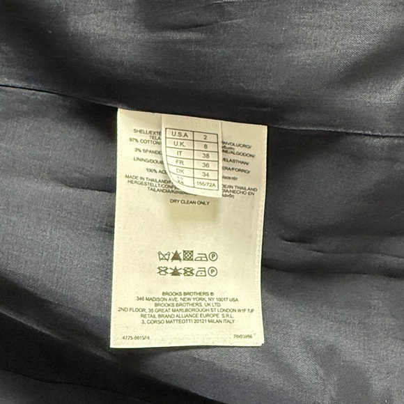 Brooks Brothers Milano Fit Blazer. Size 2. - Picture 5 of 6